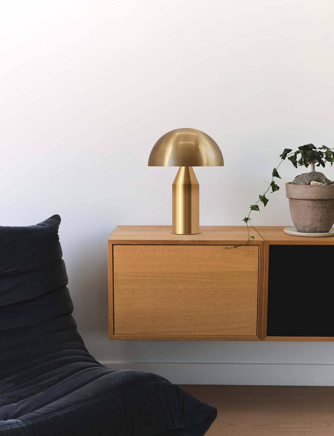 Venus Mushroom Table Lamp - Modern Lamp for Living Room, Bedroom Side/End Table - Dimmable, Unique Side Table LED Lamp Shade for Office, Reading - Brass/Gold, 14" Tall